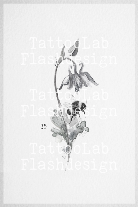 Grote tattoo design van een bij met akelei in watercolour stijl